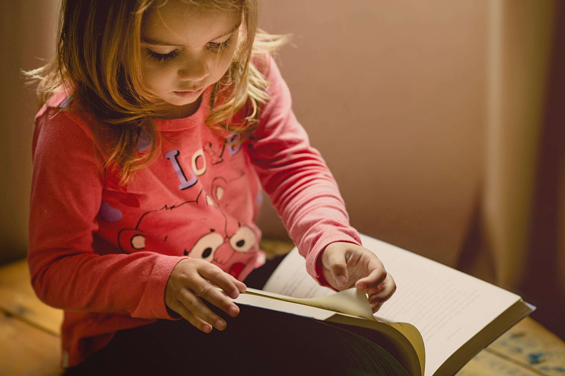 Best Books to Bring for Family Travel