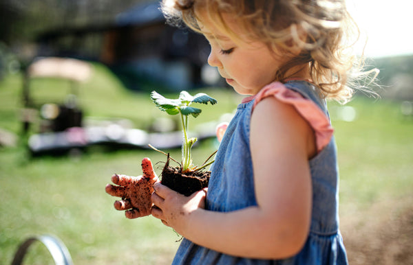 Earth Day Travel with Kids: Eco-Friendly Adventures