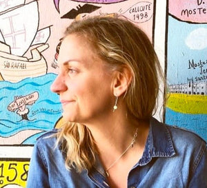 Faith Dwight copywriter and brand strategist professional headshot