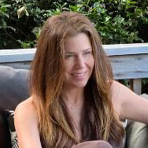 Jamie Edwards travel writer and photographer headshot 